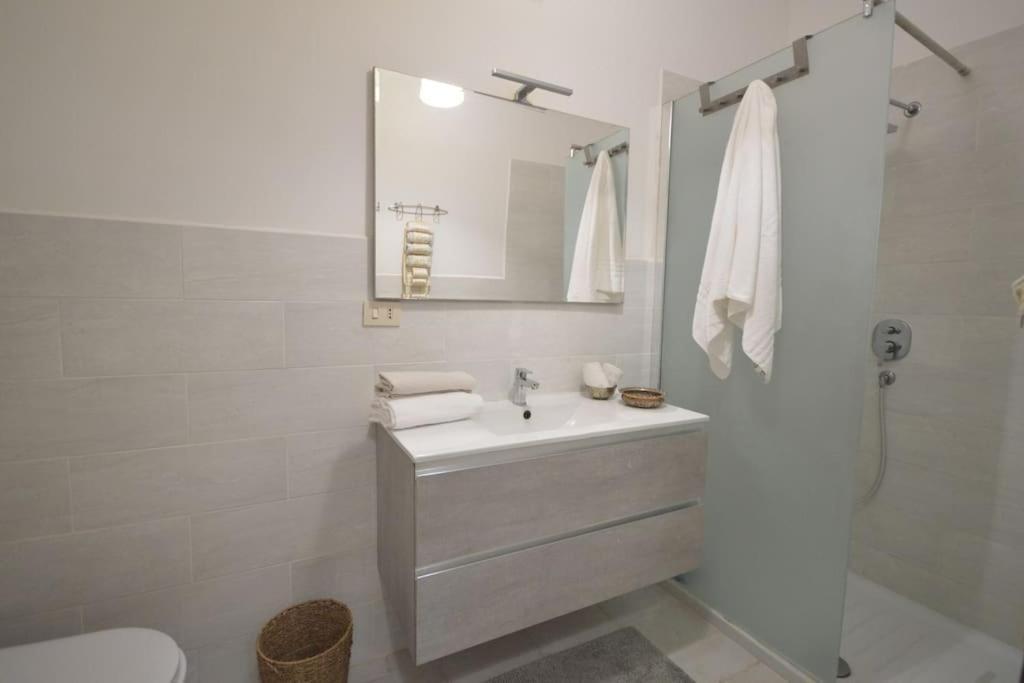 Apartment In Luxuryproperty Privatepool Garden Bbq Airc X8 Castelnuovo Di Porto Ngoại thất bức ảnh